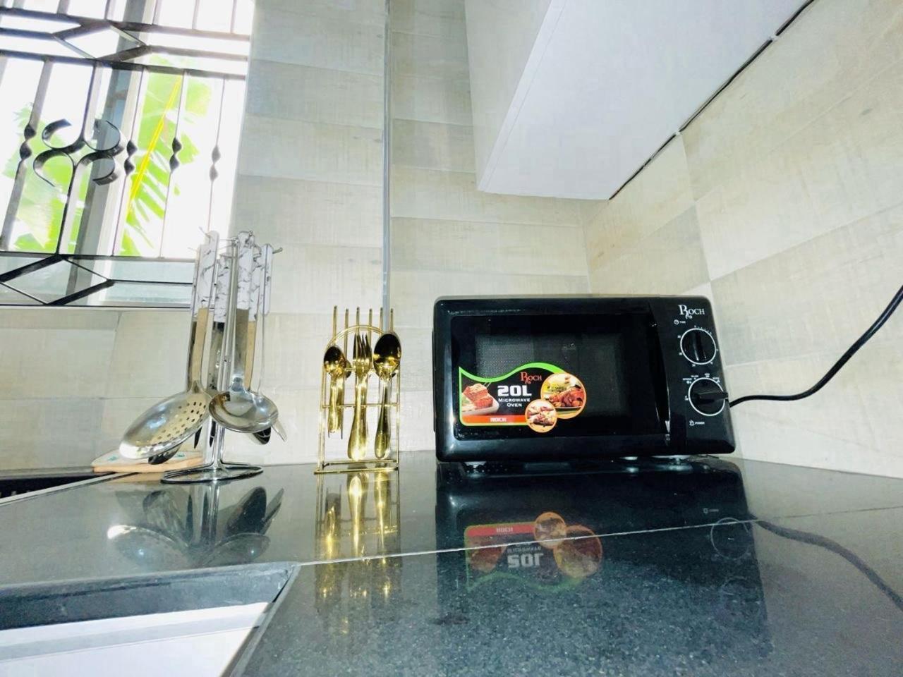 R&K Two Bedroom Apartment Dar es Salaam Exterior photo